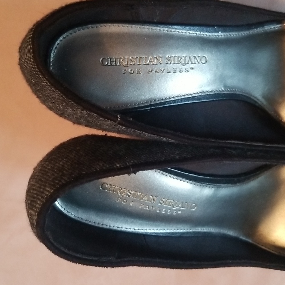 Beautiful, open-toe and tasseled heels - Picture 2 of 8